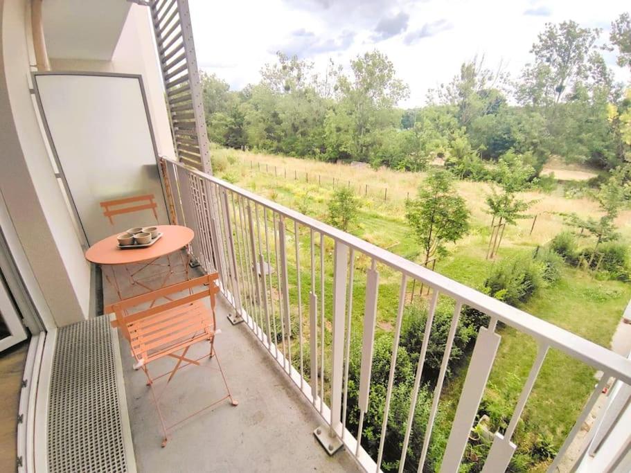 Au Calme Sur Le Canal Et Proche Disney Vaires-sur-Marne 外观 照片